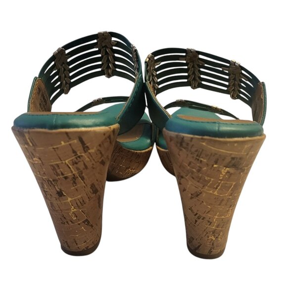 EUROSOFT | Teal Green Silver Chevron Outdoor Heels - Picture 4 of 9